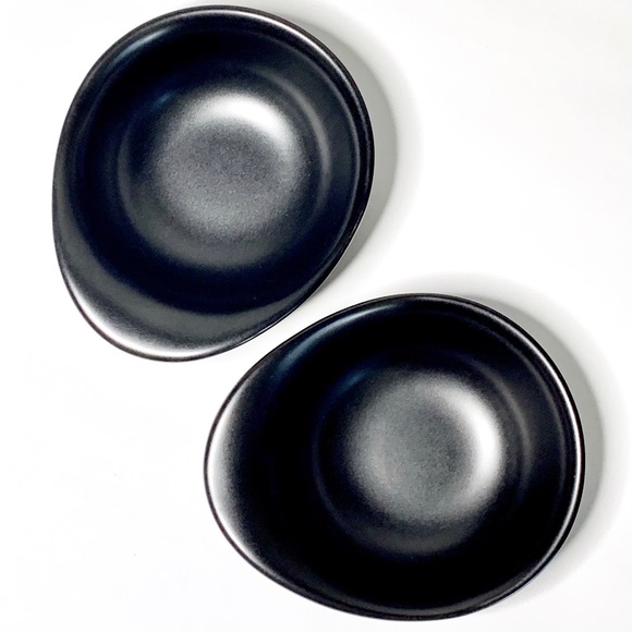 BLACK CERAMIC BOWLS - Picture 3 of 6